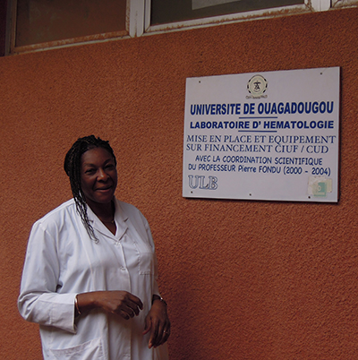 Pr. Éléonore KAFANDO, Médecin biologiste et professeur d’hématologie à l’UFR des sciences de la santé de l’Université Joseph Ki Zerbo à Ouagadougou, au Burkina Faso.